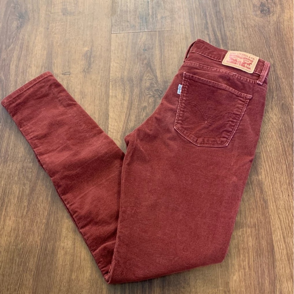 Levi skinny red cords
